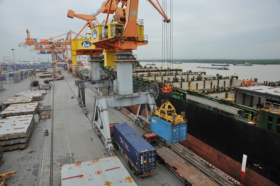 Export turnover exceeds 120 billion USD in 4 months
